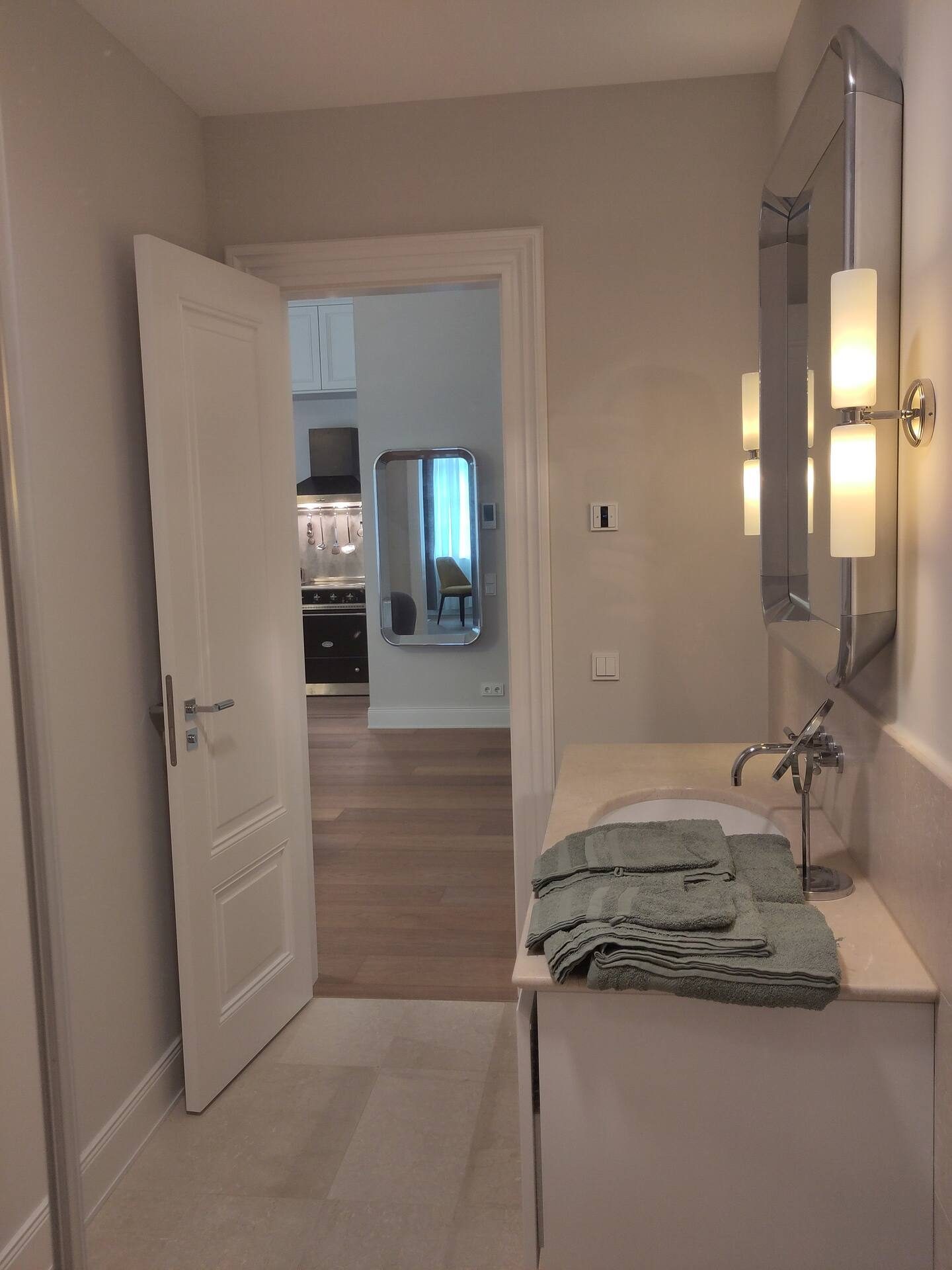 Schlafzimmer 4
